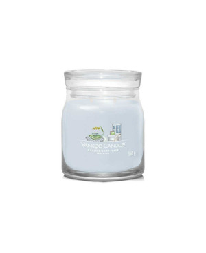Yankee Candle A Calm & Quiet Place Signature (střední) – vůně pro klidnou atmosféru