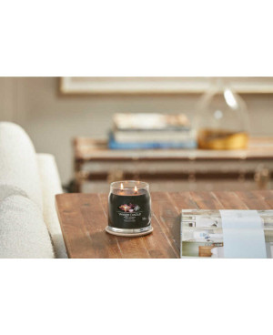 Yankee Candle Black Coconut Signature (střední) – exotická vůně černého kokosu a pižma