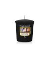 Vonná svíčka Yankee Candle Black Coconut votivní – exotická vůně kokosu