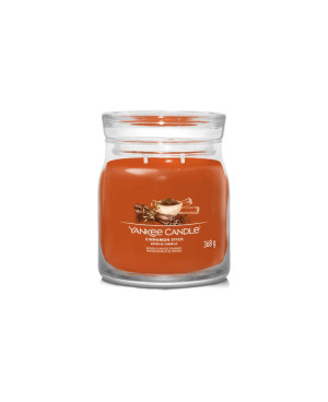 Vonná svíčka Yankee Candle Cinnamon Stick Signature střední – kořeněná vůně skořice pro útulný domov